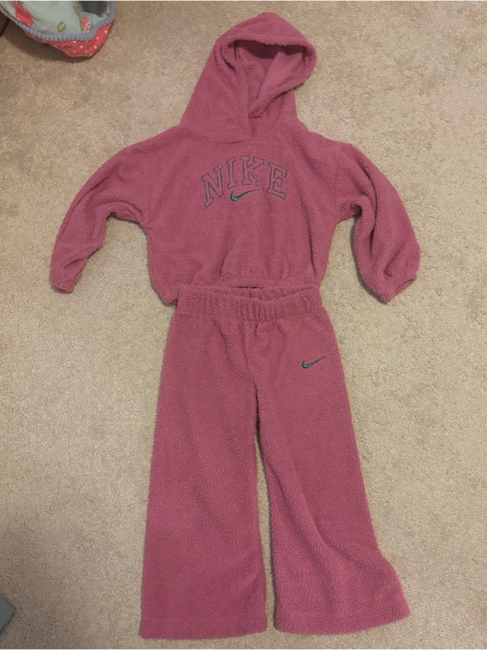 Nike Sherpa Set
